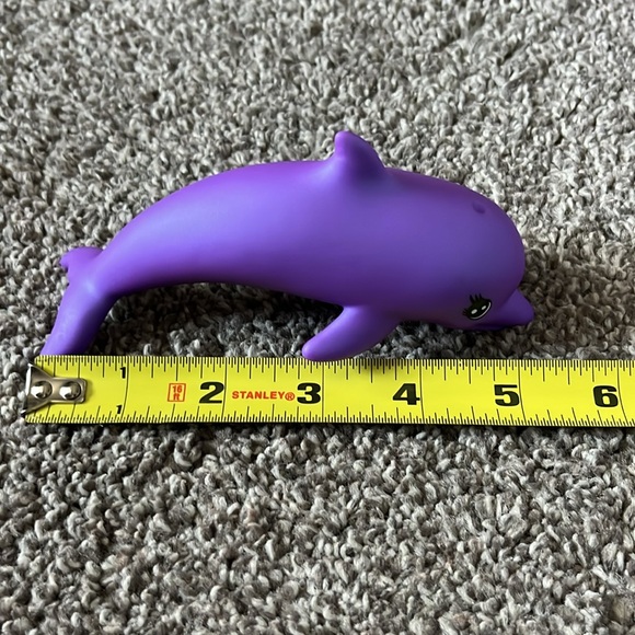 Barbie Dolphin Magic Ocean Treasure Purple Water Squirting Toy Replacement Part - Picture 8 of 8